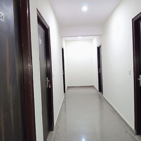 Hotel Krishna Tower Delhi  Esterno foto