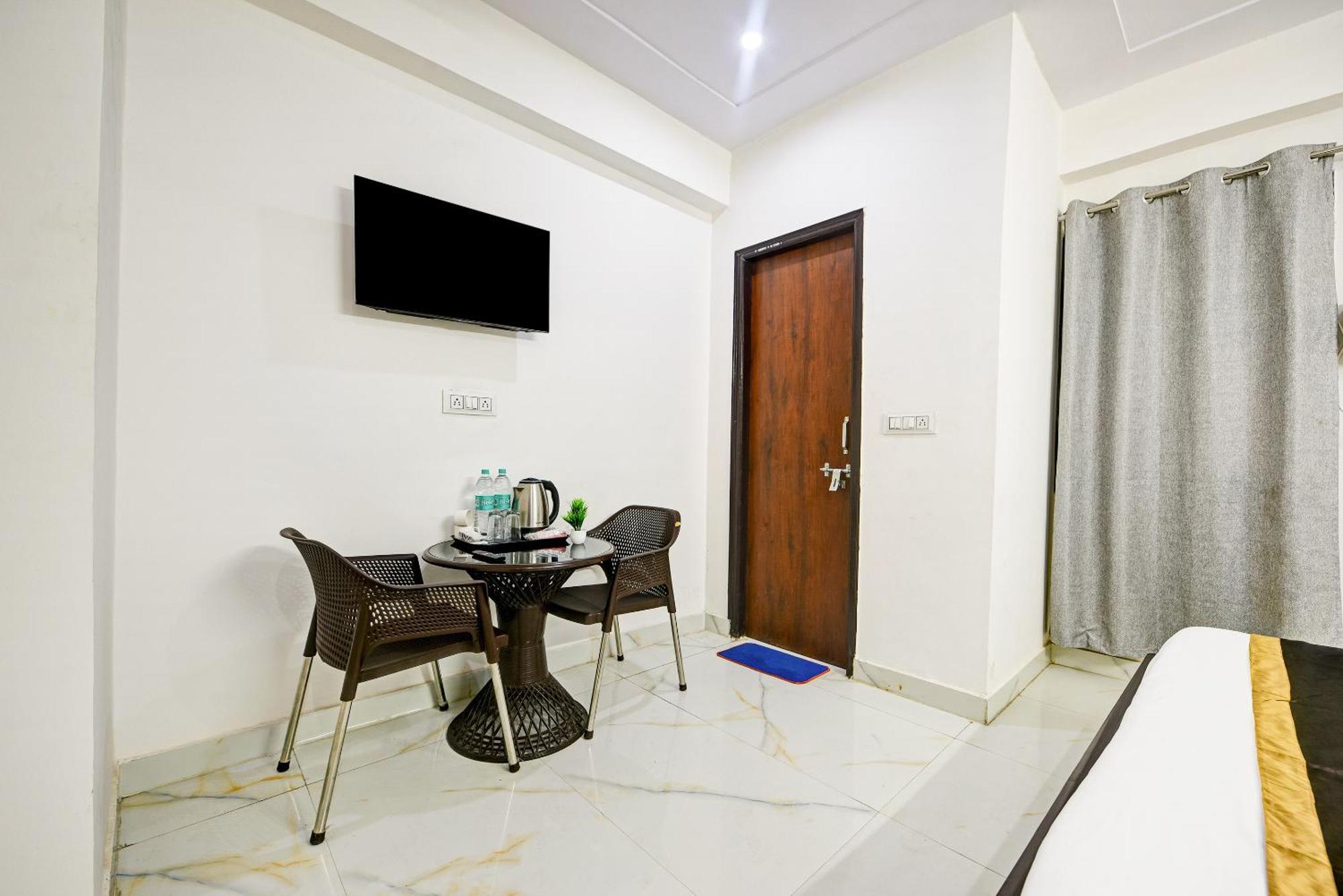 Hotel Krishna Tower Delhi  Esterno foto