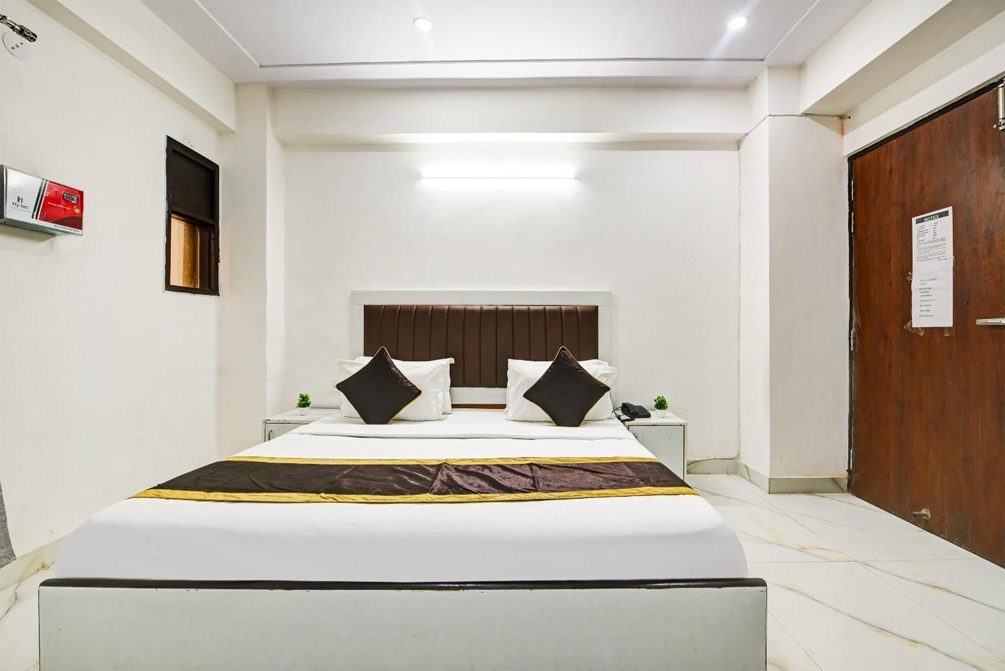 Hotel Krishna Tower Delhi  Esterno foto