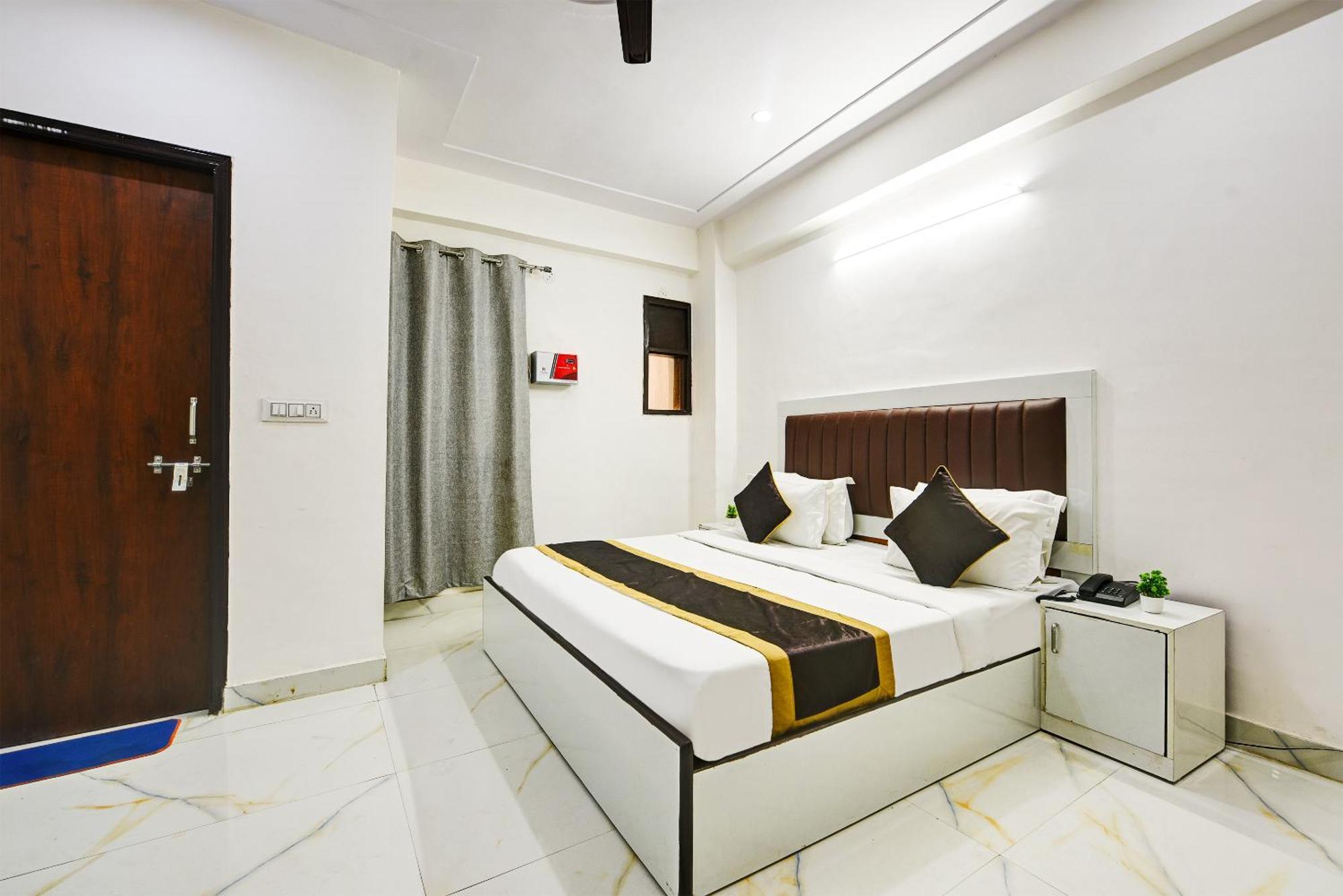 Hotel Krishna Tower Delhi  Esterno foto