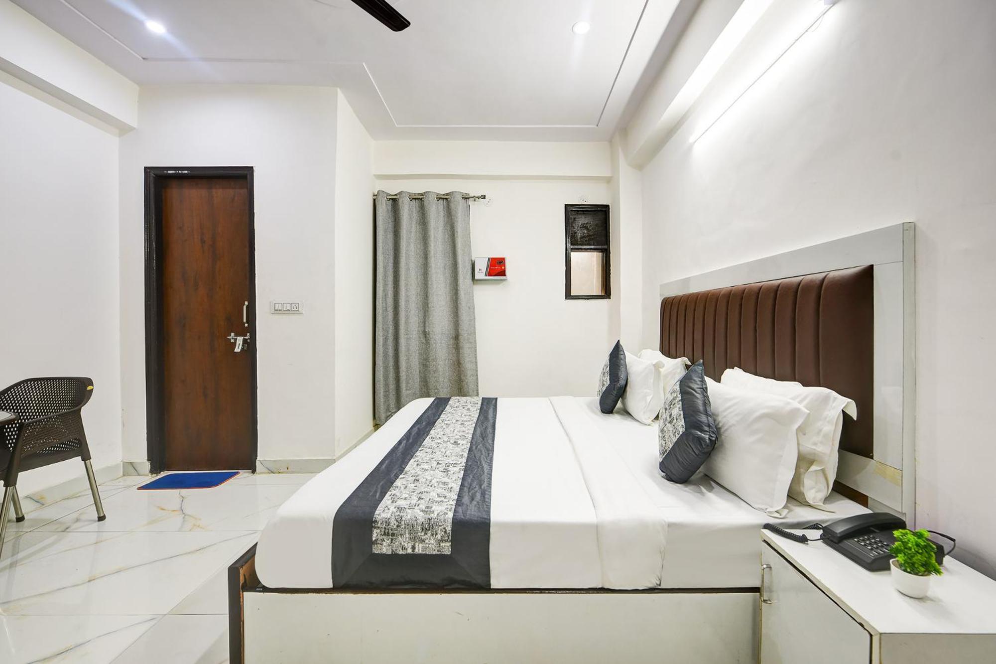 Hotel Krishna Tower Delhi  Esterno foto
