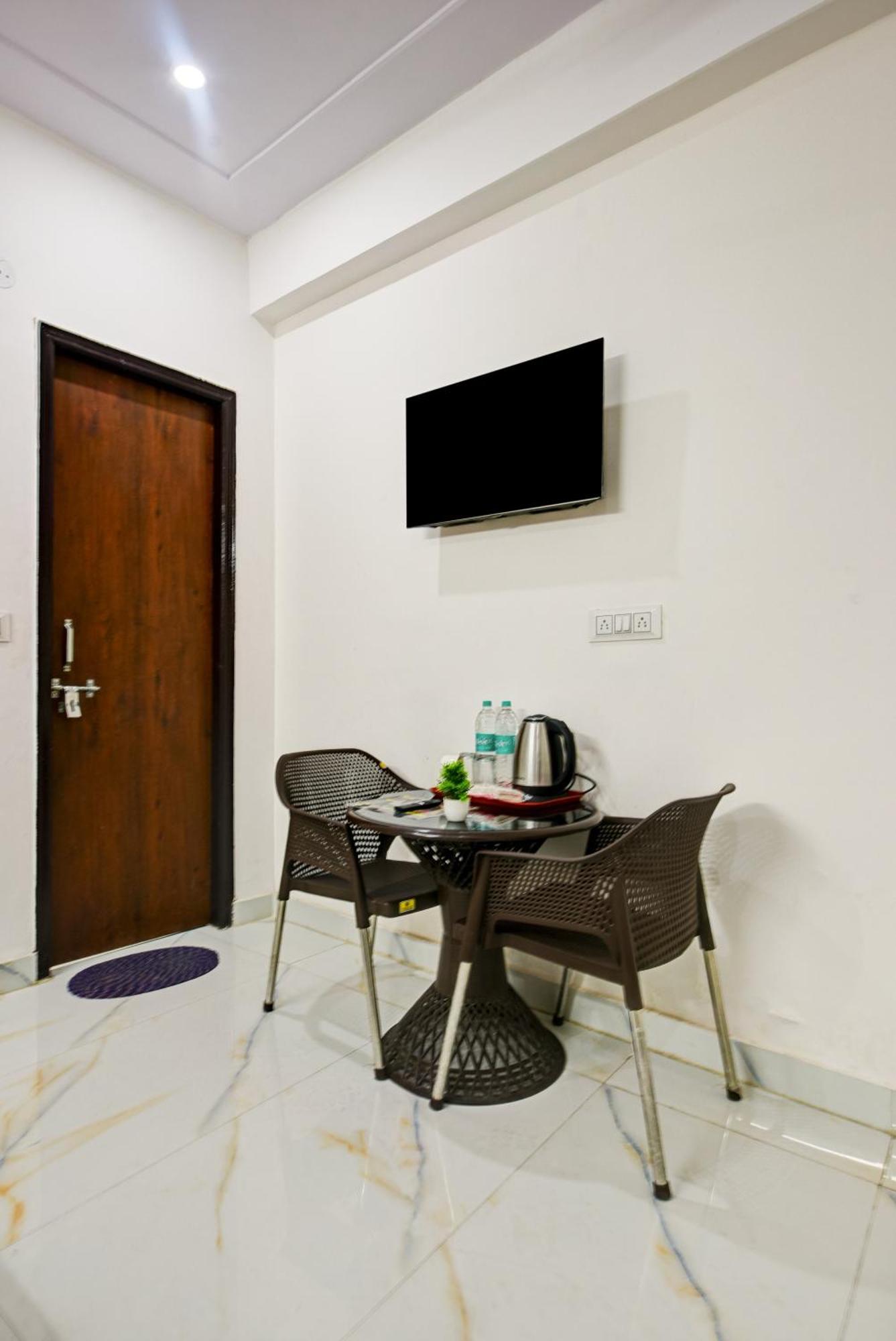 Hotel Krishna Tower Delhi  Esterno foto