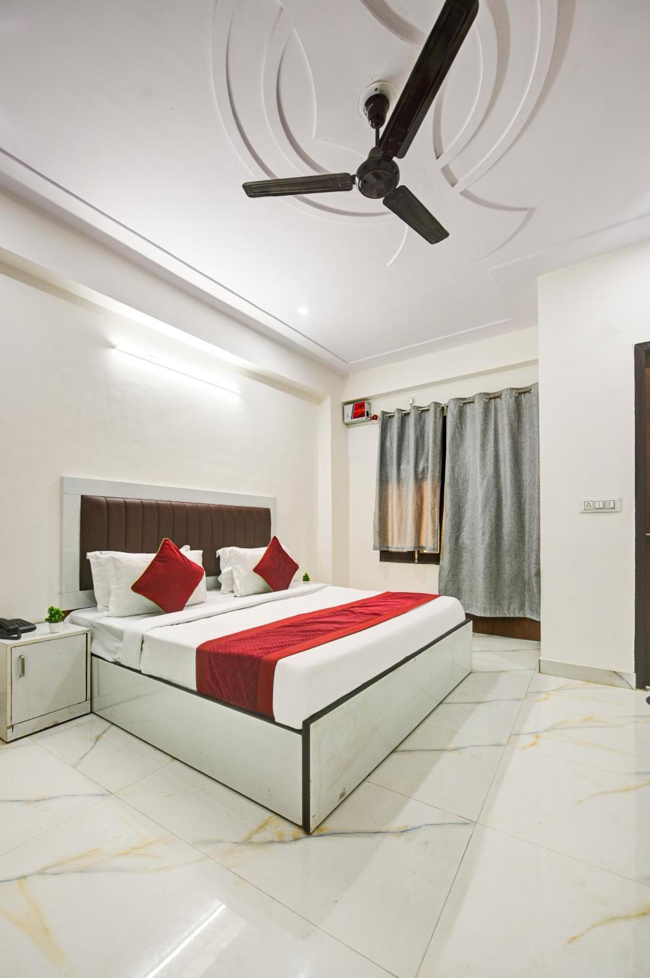 Hotel Krishna Tower Delhi  Esterno foto