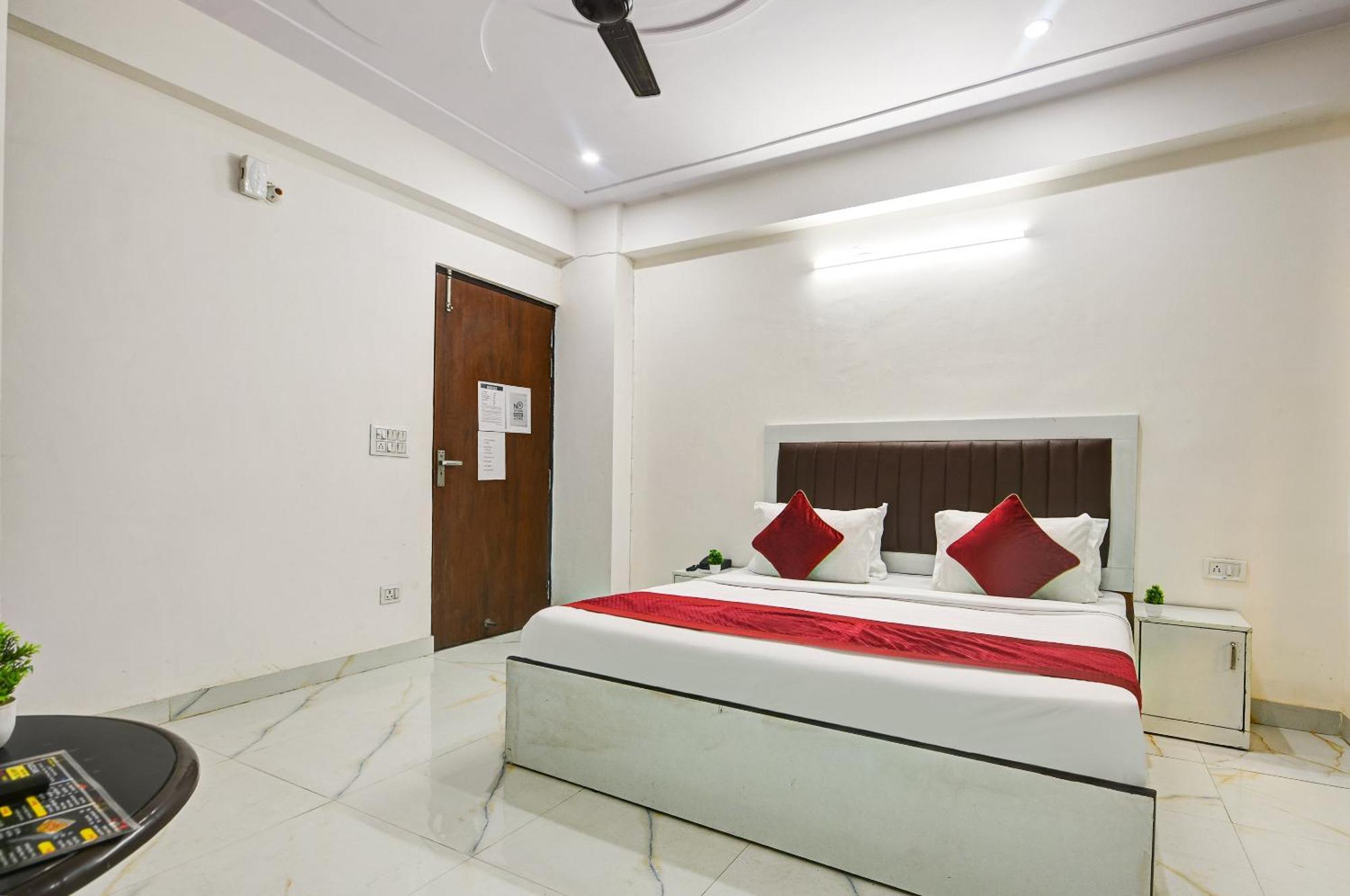 Hotel Krishna Tower Delhi  Esterno foto