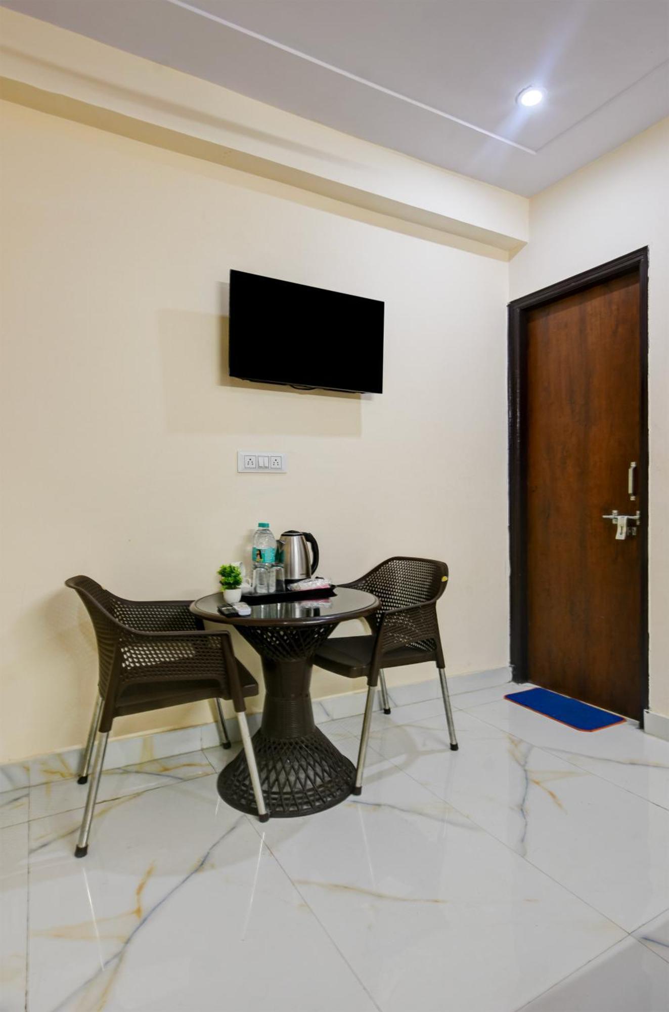 Hotel Krishna Tower Delhi  Esterno foto
