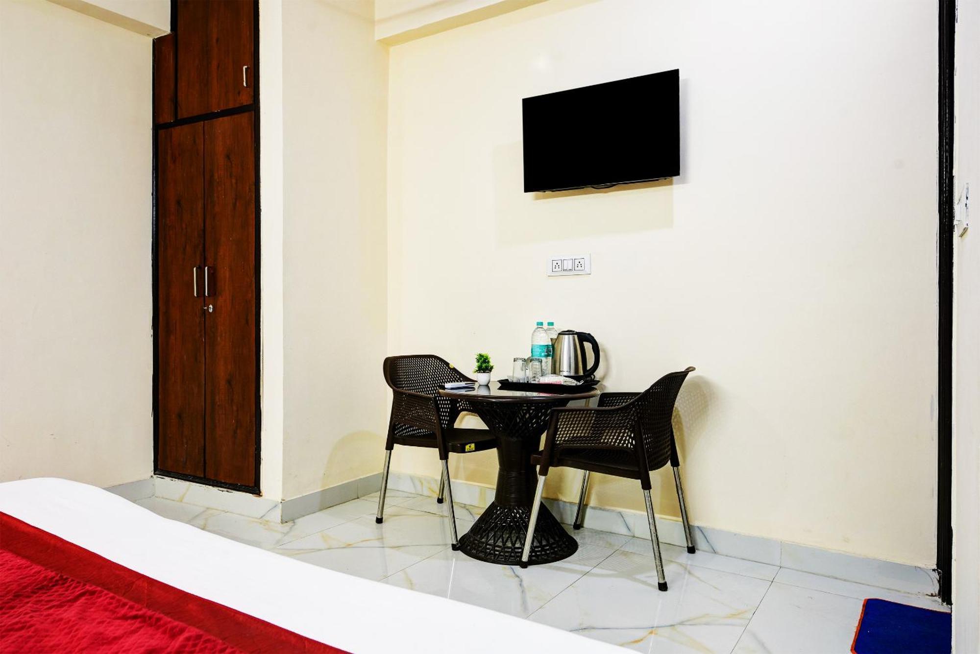 Hotel Krishna Tower Delhi  Esterno foto