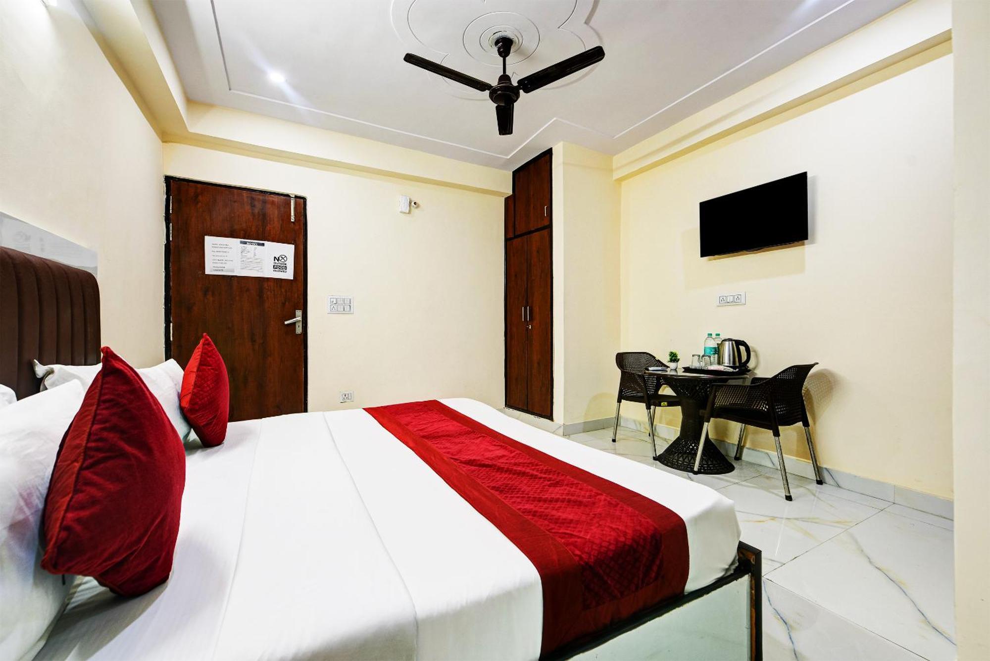 Hotel Krishna Tower Delhi  Esterno foto