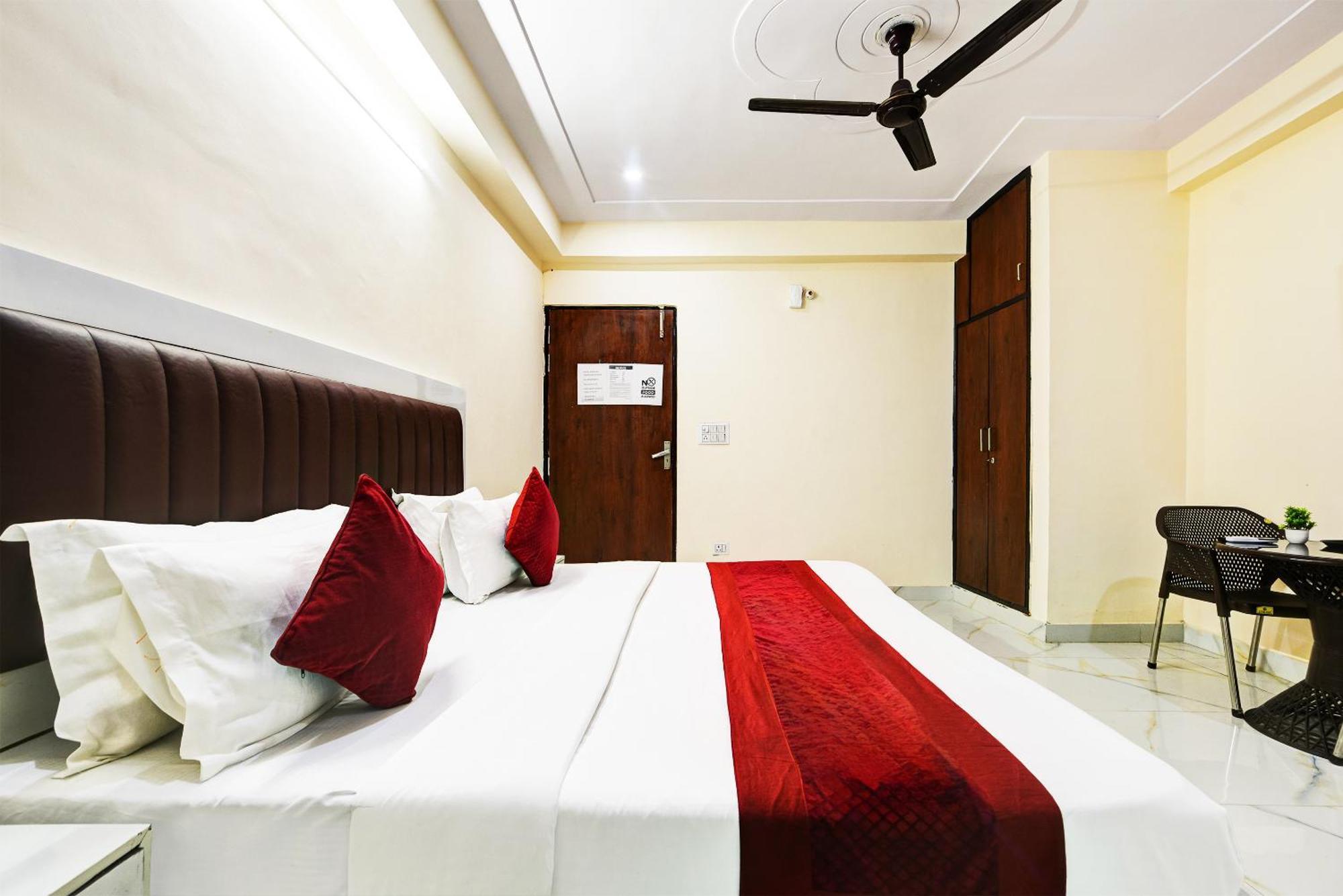 Hotel Krishna Tower Delhi  Esterno foto